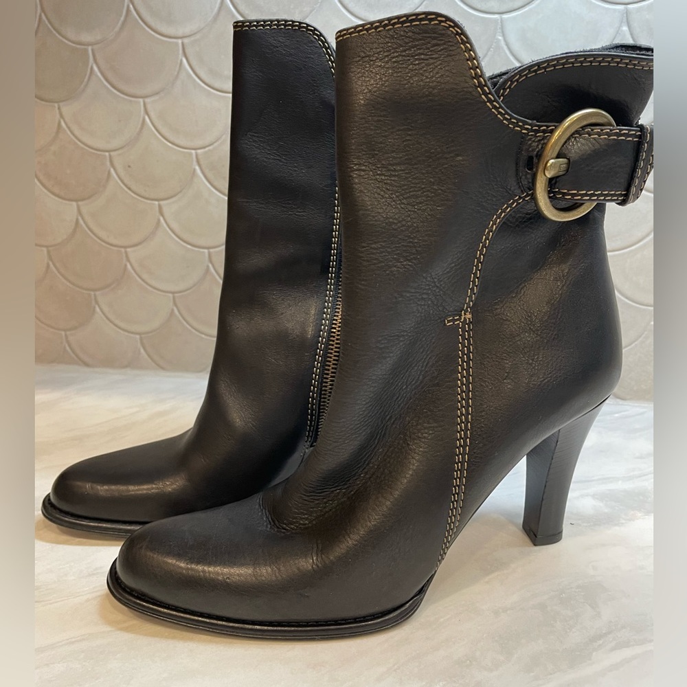Coach Nancie Soft Black Pebbled Leather Bootie. Size 8